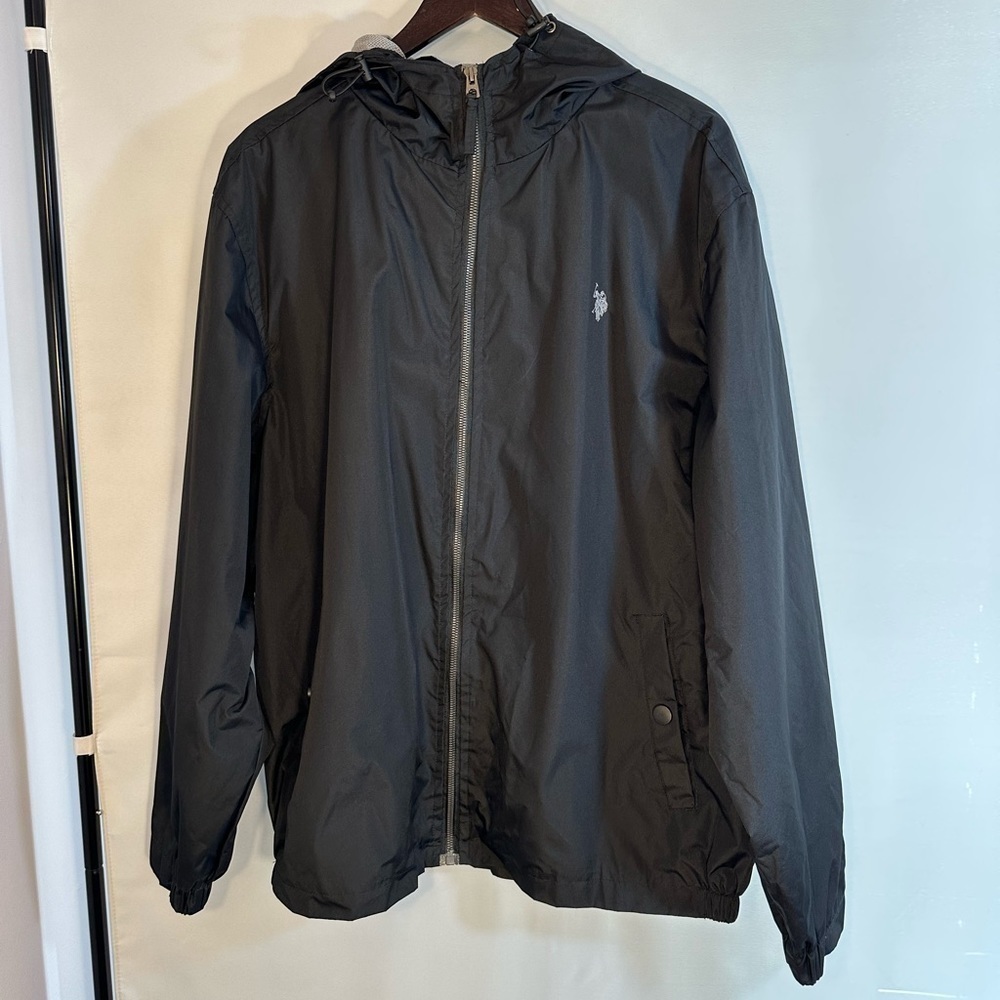 US Polo Assn Men’s Size XXL Hooded Windbreaker Full Zip Mesh Lined Jacket Black